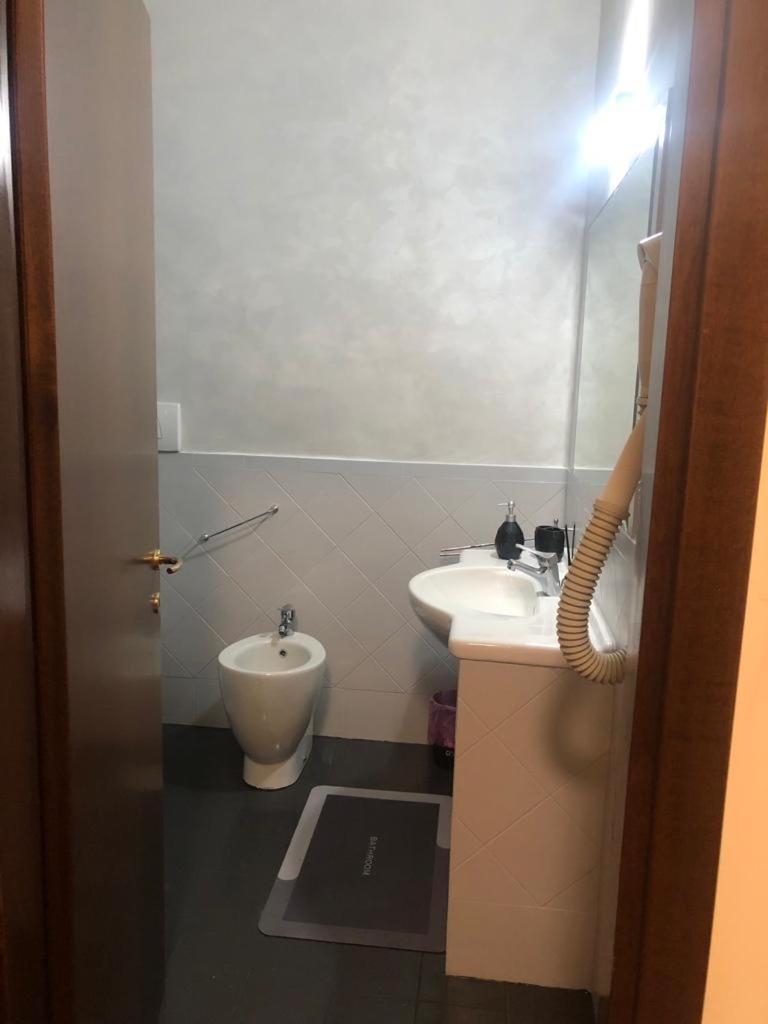 Alma Rooms Appia Рим Экстерьер фото